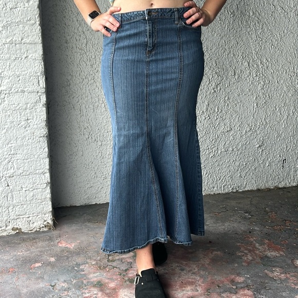 Y2K a.n.a A New Approach Blue Denim Maxi Skirt Size 10 - Picture 1 of 5